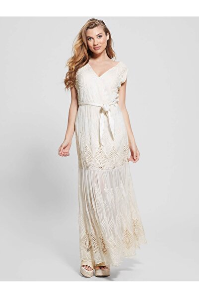 Guess فستان نسائي من الحرير المخلوط من Embro