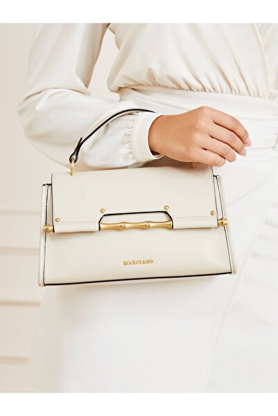 Guess ALIA KIS FELSŐ KAPCSOLÓ