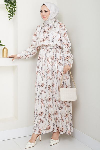 InStyle طقم تنورة بنية مطوية من الساتان
