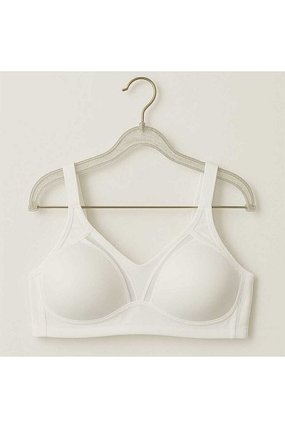 gigigiyim Full Supportless C Cup Bra with Mesh Detail White