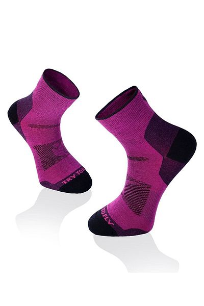 Try to Fly Short Socks For Mountain Tourism Light Hiking Ankle Socks Fuchsia