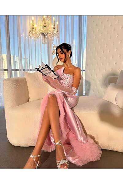 ALANOOD FASHION فستان سهرة وردي فخم بتصميم عصري مع تفاصيل أنيقة