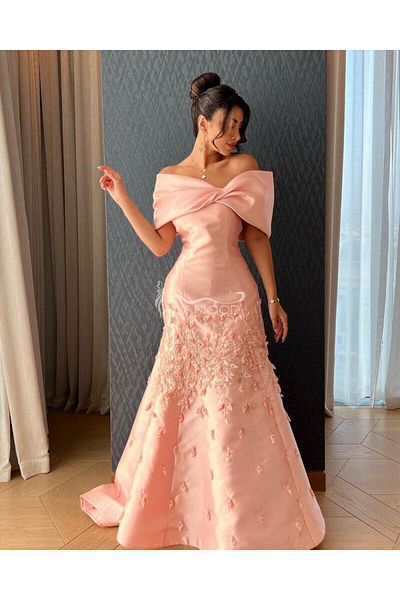 ALANOOD FASHION Luxurious evening dress with an elegant and distinctive design