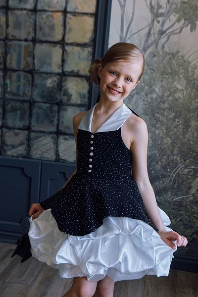 By Feyza Kids Collection Κορίτσι Noble Sparkle" – Φόρεμα με σατέν φούστα με μπαλόνι ειδικής σχεδίασης, περιλαμβάνει μίνι τσάντα χειρός