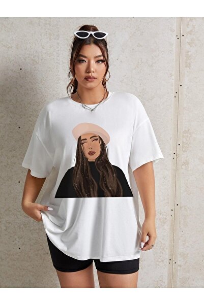 YRN COLLECTION Femeie cu Păr Maro, T-shirt Oversize Alb cu Imprimat pentru Fe...