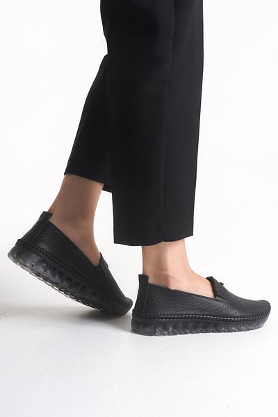 Shu Mhu Genuine Leather Black Women's Daily Loafer Orthopedic Perforated Silicone Sole Comfortable Soft Women's Shoes