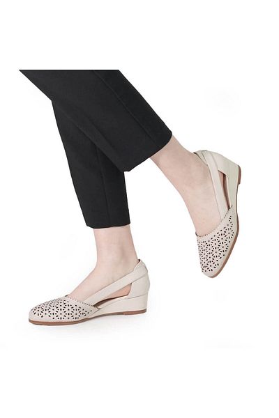 FIORE FINO PERFORATED SHOES FIORE FINO 2501086 NUDE