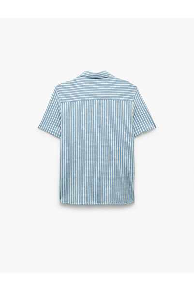 Koton Kısa Kollu Klasik Yaka Düğmeli Regular Fit Çizgili Gömlek