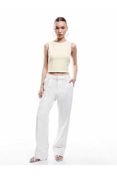 Koton Crew Neck Sleeveless Slim Fit Cotton Basic Crop Tank Top