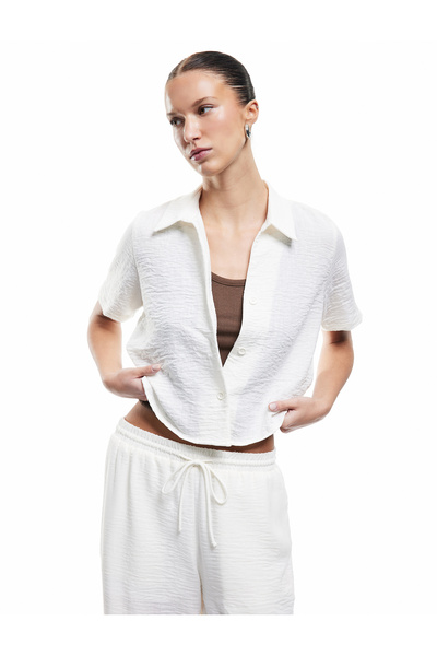 Koton Cămașă cu mânecă scurtă cu guler clasic texturat cu aspect de in