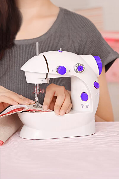 ALFAGİFT Mini Ev Tipi Pedallı Dikiş Makinesi: Çift İplik, Uzatma Masası ve Adaptör ile