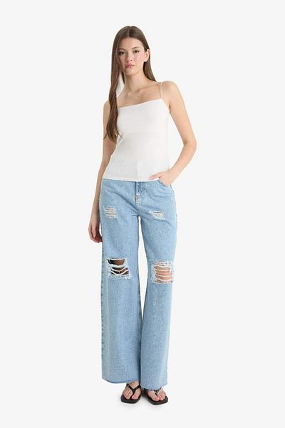 DeFacto New Season Fitted Basic Plain Strap White Undershirt