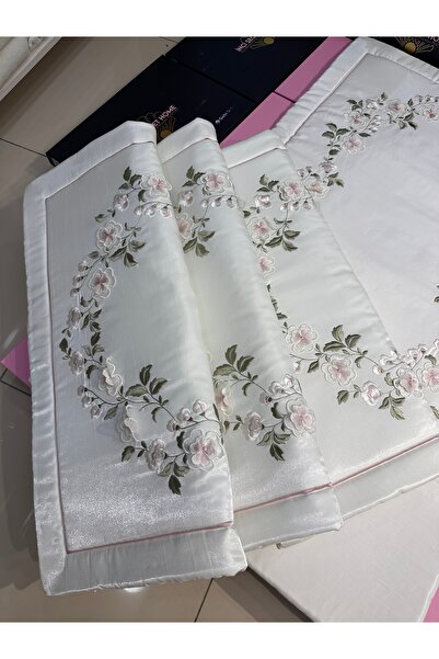 incisecrethome SECCADE ÜÇ BOYUTLU NAKIŞ İŞLEMELİ 1 ADET SECCADE 1 ADET BAMBU HAVLU