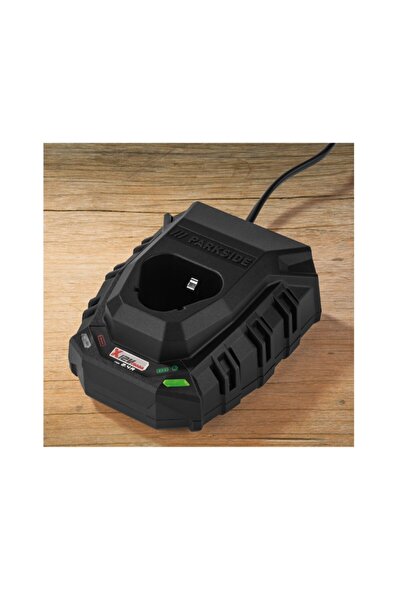 PARKSIDE High-performance Battery Charger PARKSIDE PLGK 12 A3, 2.4 A, 12 V