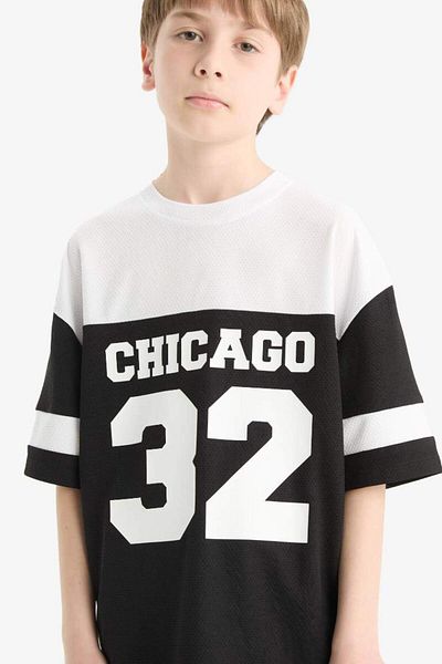 DeFacto New Season Boys Oversize Wide Fit Crew Neck Printed Color Block Short