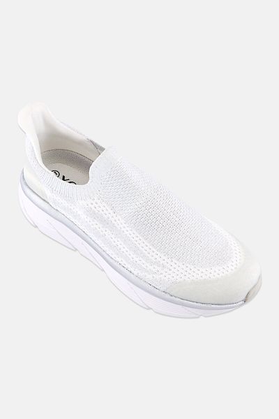 XOXO Women Slip On Casual Sneakers, Off-White