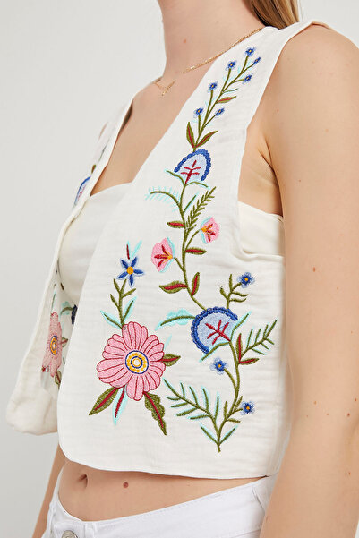 Arma Life Women's Embroidery Patterned Sleeveless White Muslin Crop Vest