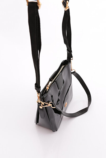 DGN 141 Women's Shoulder and Hand Bag