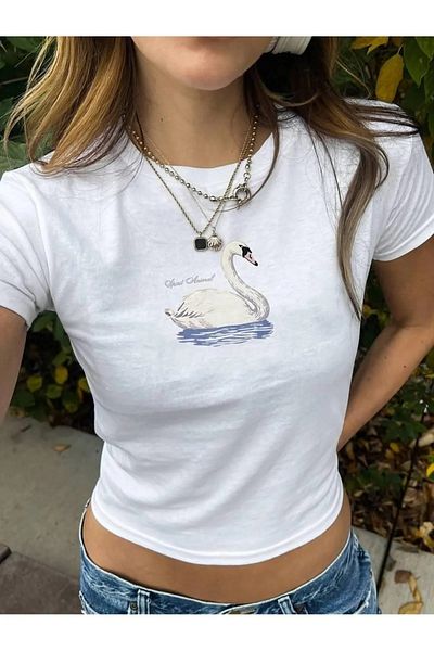 1blood Belt Length Swan Printed Crop Blouse