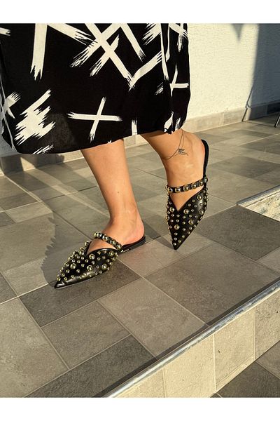 BURCU COLLECTİON Alice Pointed Toe Black Women's Slippers with Gold Drop Accessories
