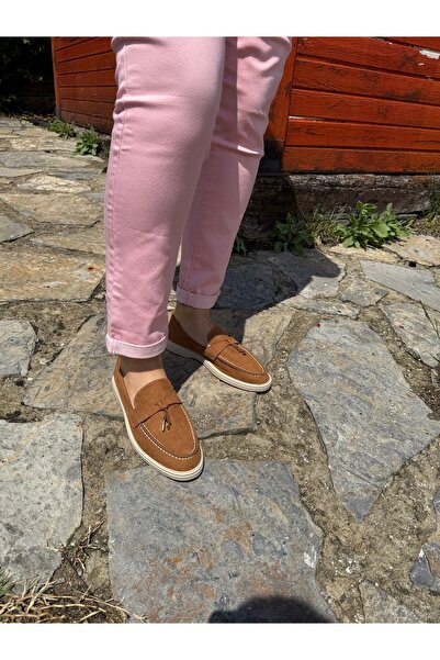 BURCU COLLECTİON Bianca Pendant Lamp Gold Accessory Tan Suede Women's Loafer