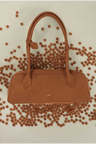 HEQA Cornered Long Bag Brown