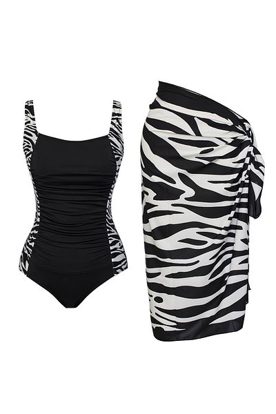 SAILOR moda Pareolu Square Neck Swimsuit