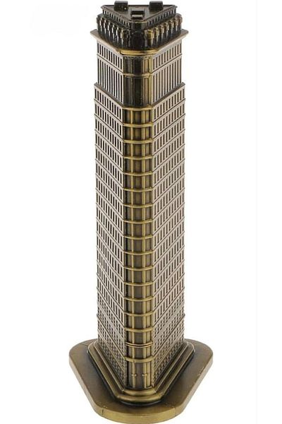 Generic Flatiron Building Miniature Statue – Vintage Metal New York Landmark Decor & Collectible Gift