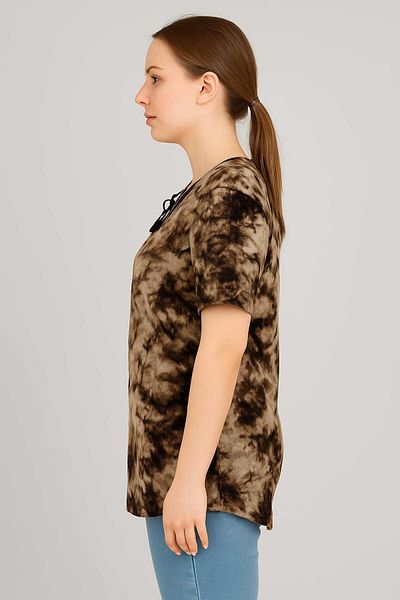 Vinola Women's Plus Size Baby Collar Lace Detail Tie-Dye Pattern Blouse