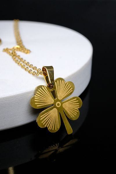 Zalifra Clover Figured, Gold Color, Steel Necklace