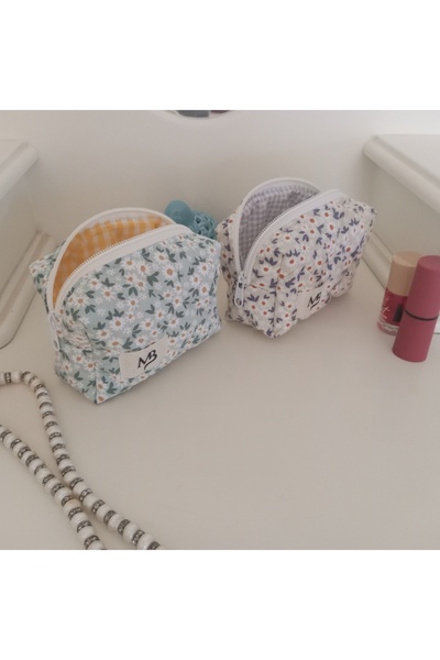 MB مجموعة حقائب أحمر الشفاه مكونة من قطعتين