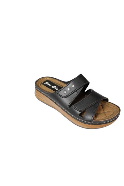 Yaz Kış Ayakkabı شبشب نسائي من YAZKIŞ باللون الأسود الكريمي وشريط فيلكرو مزدو...