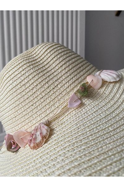 ns tasa Pink Cowry Straw Hat