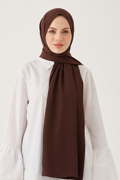 MENESSA Crinkle Silk Shawl Bitter Brown