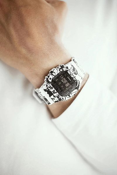 Casio Men's watch, Casio G-Shock, The Origin DW-D5600BW-7ER