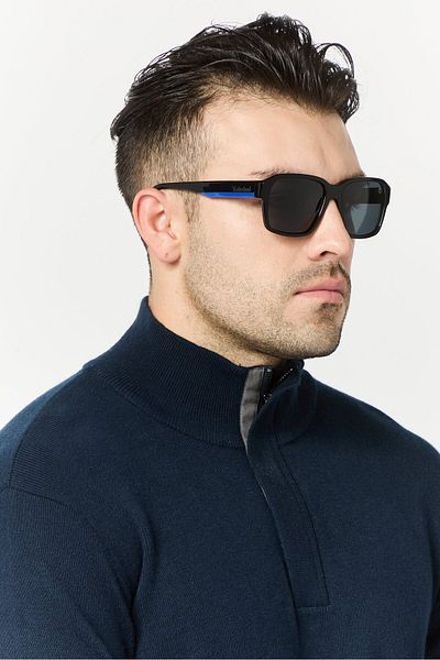 Timberland Men TB934301D57 Square Polarized Sunglasses, Black