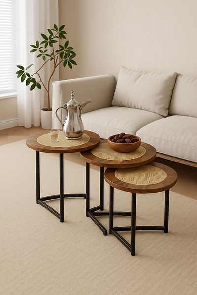 Un Set of 3 coffee tables with a luxurious design and a natural touch that fits every corner