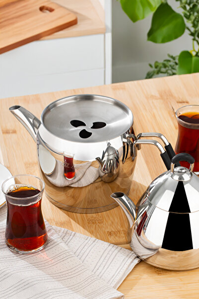 ÖZLİFE 1021 4 Parça Aile Boy Silikon Saplı Çelik Çaydanlık Takımı