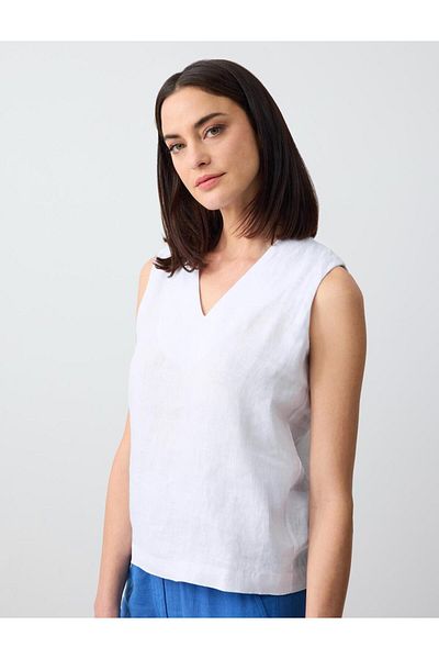 Jimmy Key Sleeveless V-Neck Basic Linen Blouse