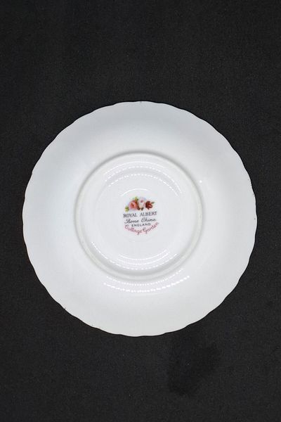 Royal Albert Cottage Garden Bone China England Antique Porcelain Coffee Cup Saucer 12 cm