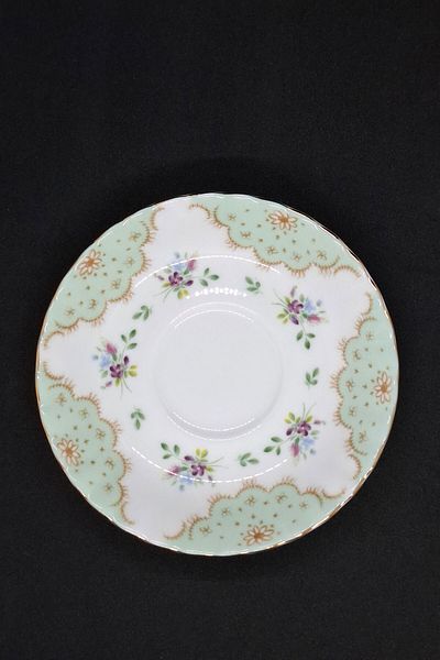 Royal Albert Happy Birthday Series Bone China England Antique Porcelain Tea Cup Saucer 14 cm