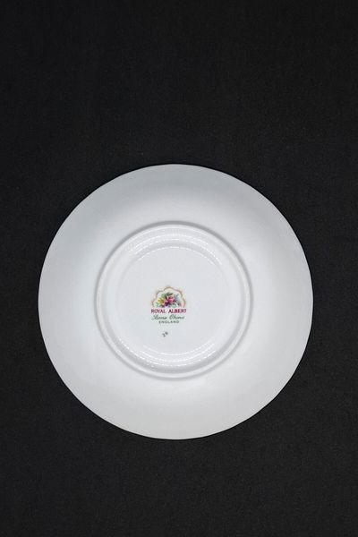Royal Albert Happy Birthday Series Bone China England Antique Porcelain Tea Cup Saucer 14 cm
