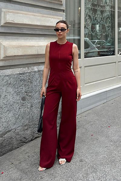 Swist Burgundy Back Low-Cut Zipper Detail Crepe Women's Jumpsuit