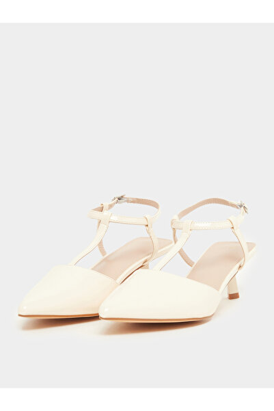 Styli Pointed Toe Kitten Heel Shoes