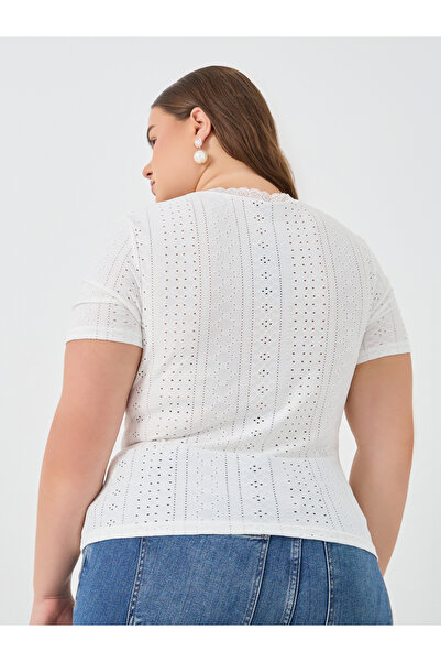 Styli Plus Size Embroidered Short Sleeve T-Shirt