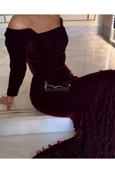 ALANOOD FASHION Elegant winter velvet dress with embroidered fringe design