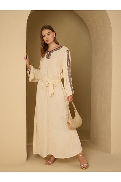 Styli Crinkled Embroidered Detail Jacquard Jalabiya with Fabric Belt