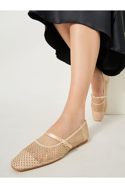 Styli Textured Woven Pointed Toe Shoes