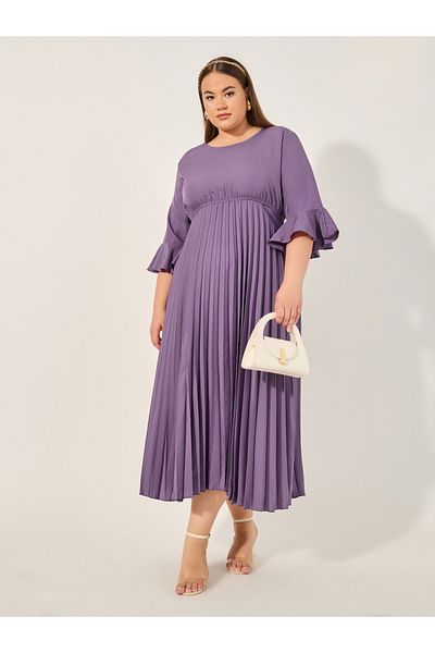 Styli Plus Size Solid Accordion Pleated A-Line Maxi Dress