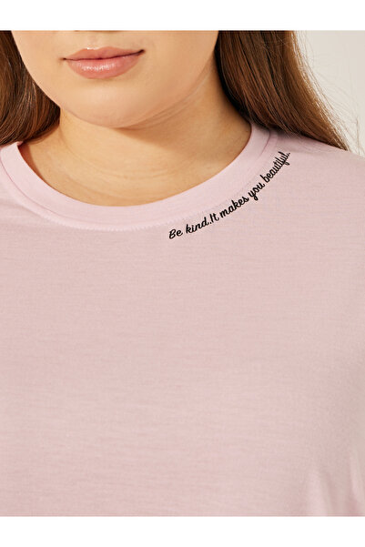 Styli Plus Size Slogan Print T-Shirt and Pyjama Set